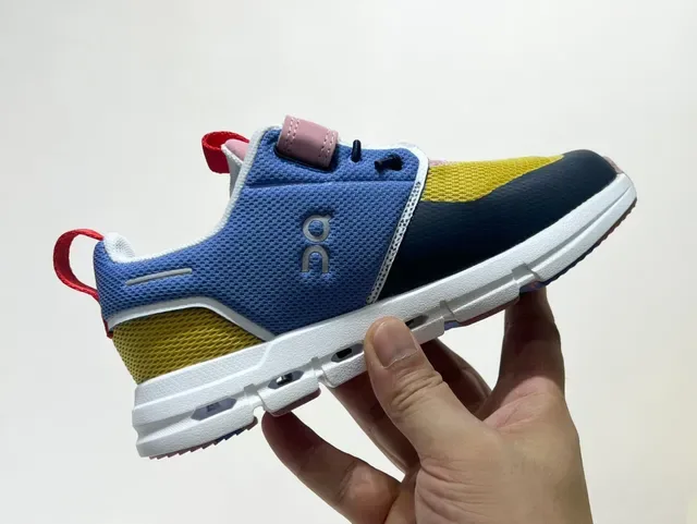 蓝黄色低帮网面休闲运动鞋 16