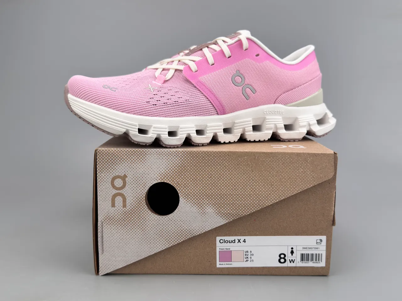 On Cloud Pink Knit Running Shoes 2