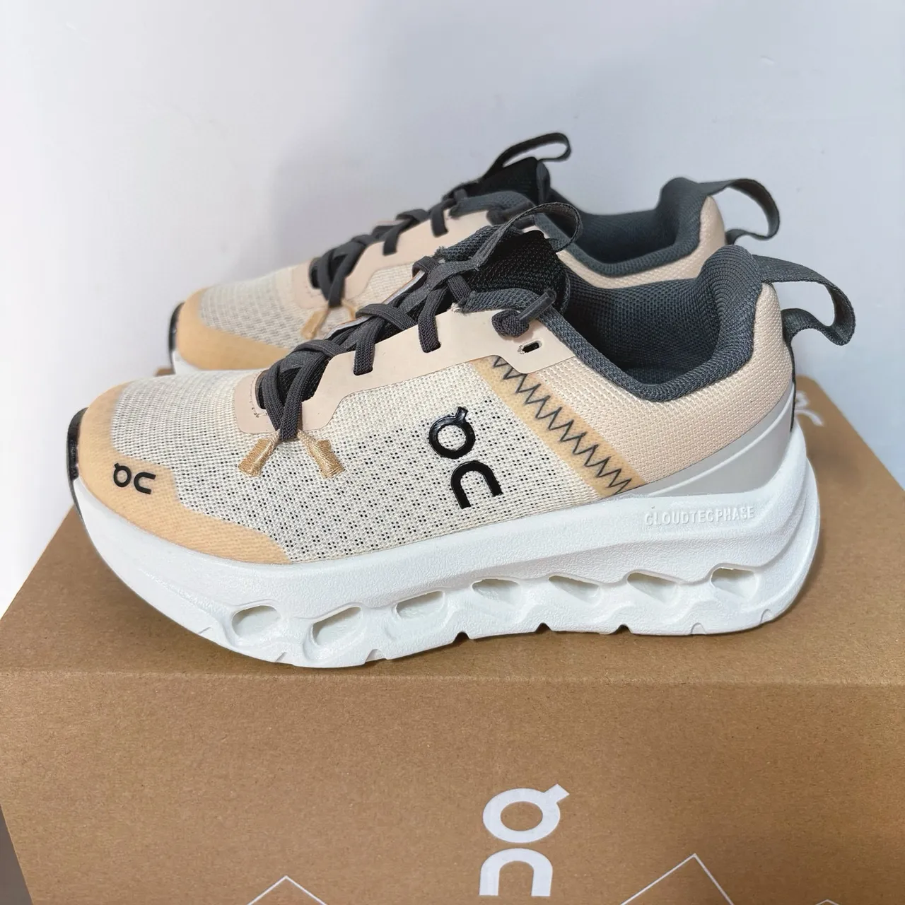 On Cloudmonster Black White Low-Top Knit Mesh Upper Running Shoes 5