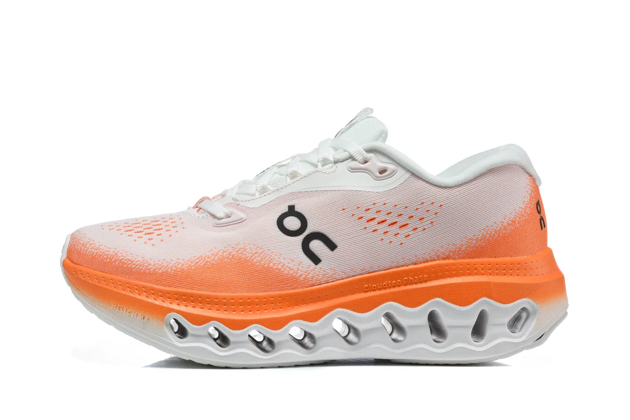 On Cloudsurfer 3 zapatillas blancas naranjas 4