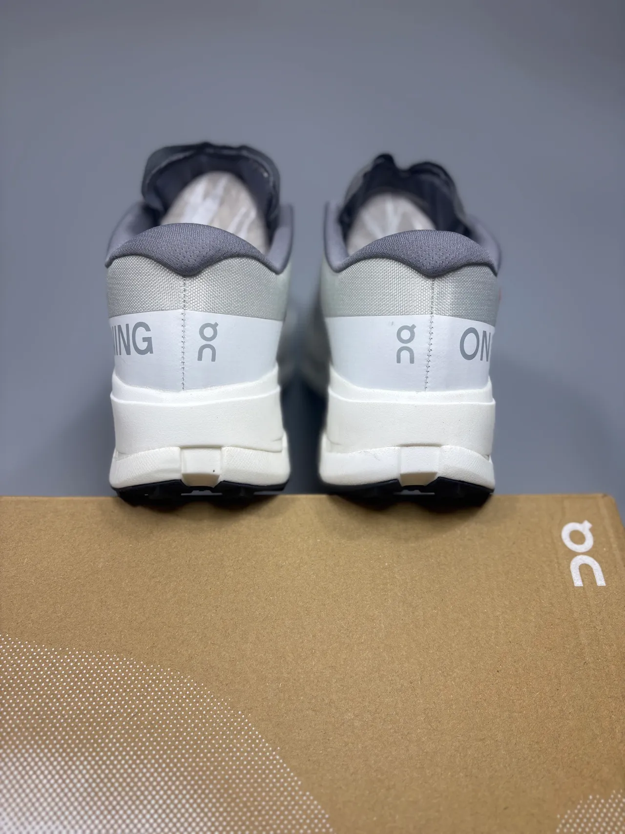 On 白灰 工程网面鞋面 雕塑 Helion 中底 跑鞋 5