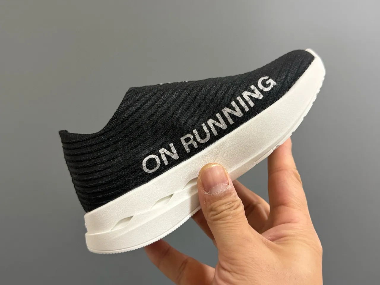 On White Green Knit Upper Sculpted CloudTec Midsole Running Shoes 8