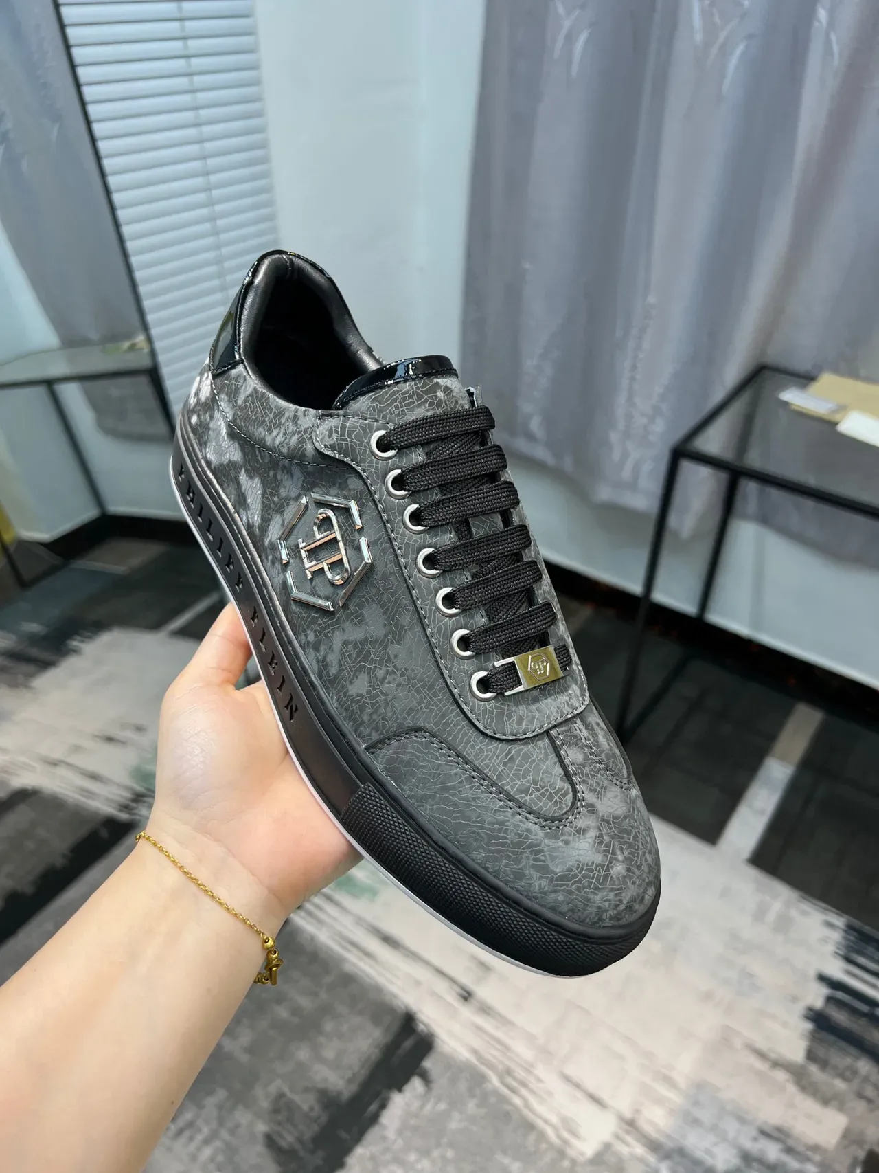 Philipp Plein Black Gray Cracked-Texture Leather Upper Hexagonal PP Logo Lifestyle Sneakers 6
