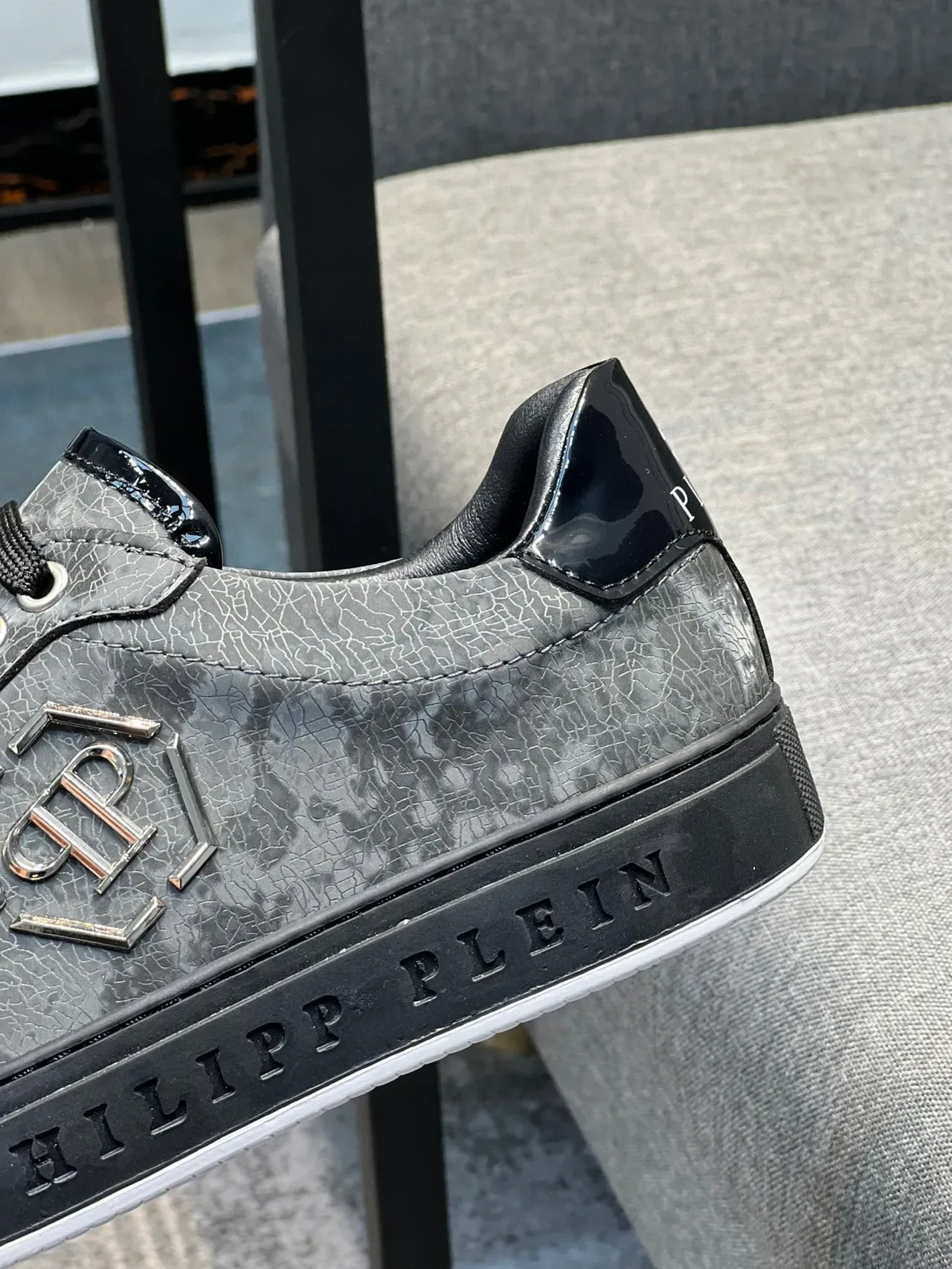 Philipp Plein Black Gray Cracked-Texture Leather Upper Hexagonal PP Logo Lifestyle Sneakers 8