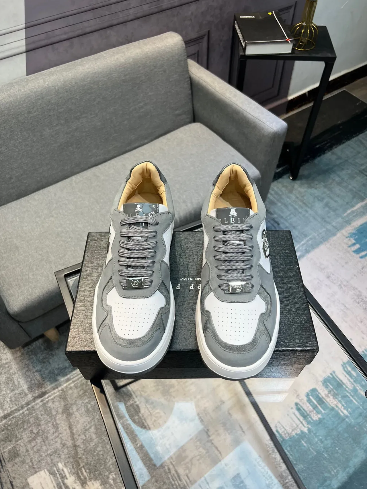 Philipp Plein Gray White Hexagonal Metallic Logo Mixed-Material Upper Chunky Sneakers 2
