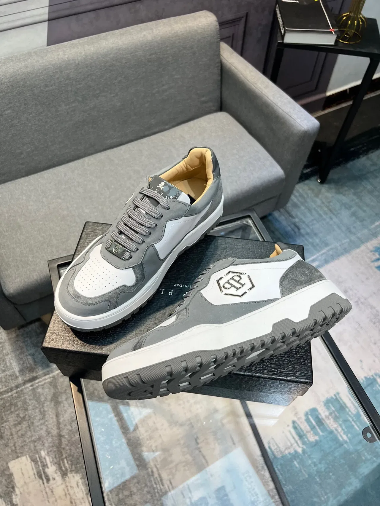 Philipp Plein Gray White Hexagonal Metallic Logo Mixed-Material Upper Chunky Sneakers 4
