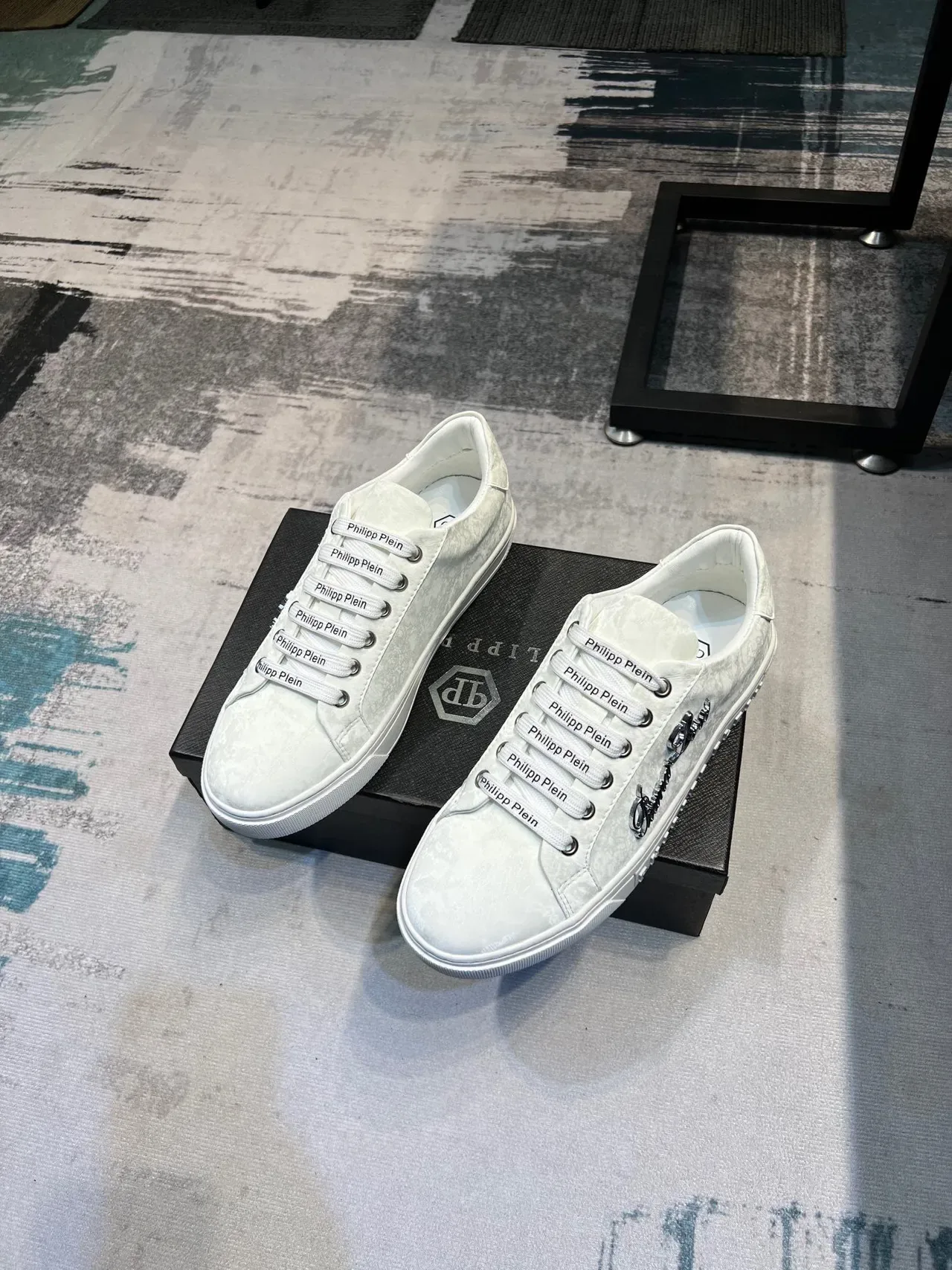 Philipp Plein Lifestyle Sneaker Blanco Plateado Cuero Sintético Superior Embossado Branding Lifestyle Sneakers 5