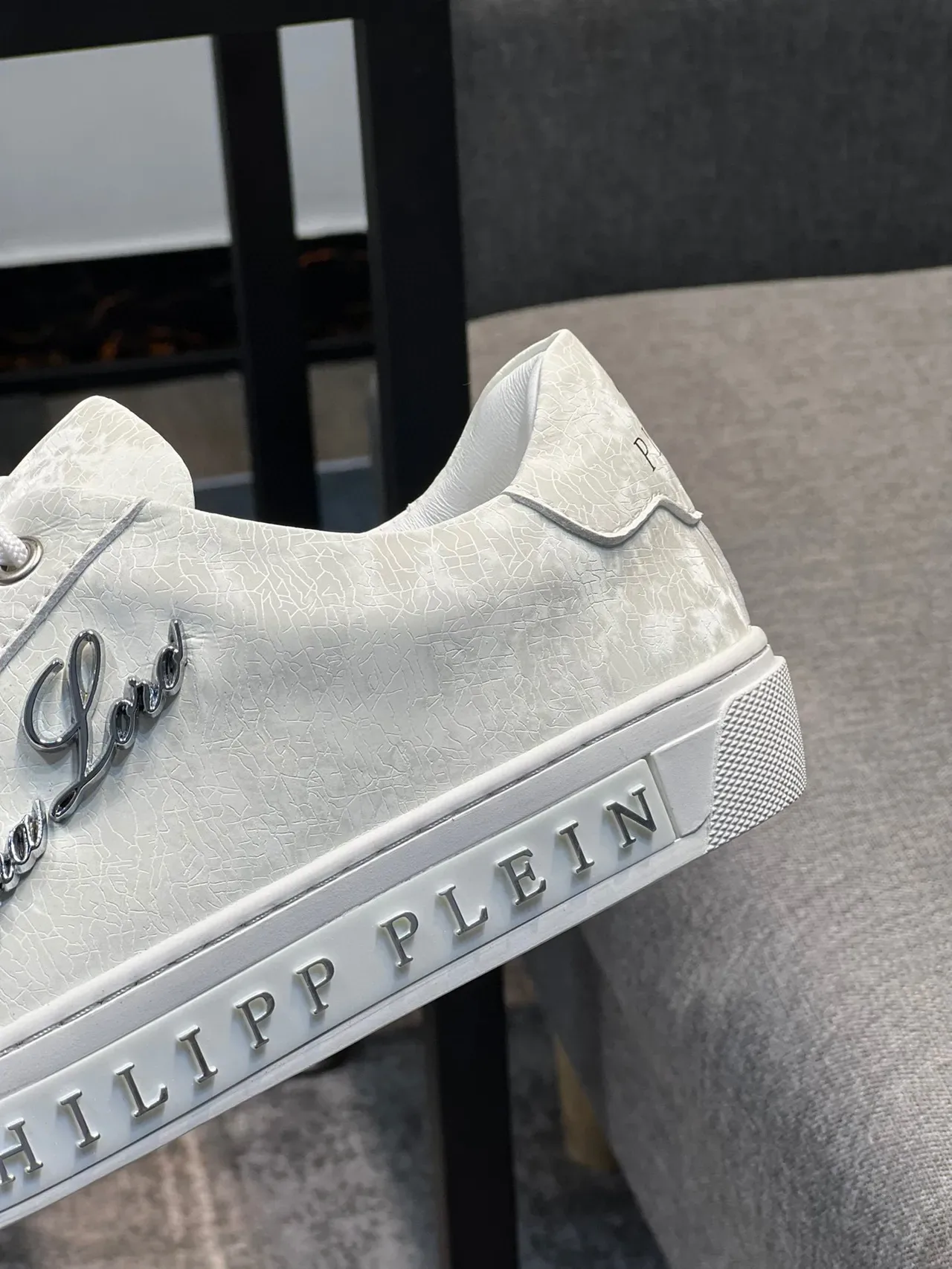 Philipp Plein Lifestyle Sneaker Blanco Plateado Cuero Sintético Superior Embossado Branding Lifestyle Sneakers 8