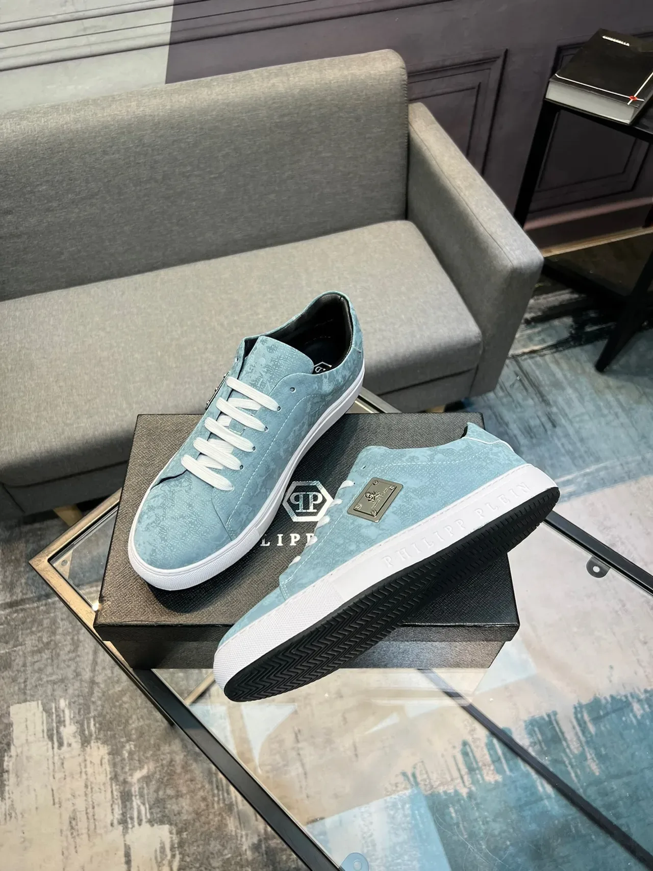 Philipp Plein Light Blue Floral-Print Low-Top Lifestyle Sneaker 4