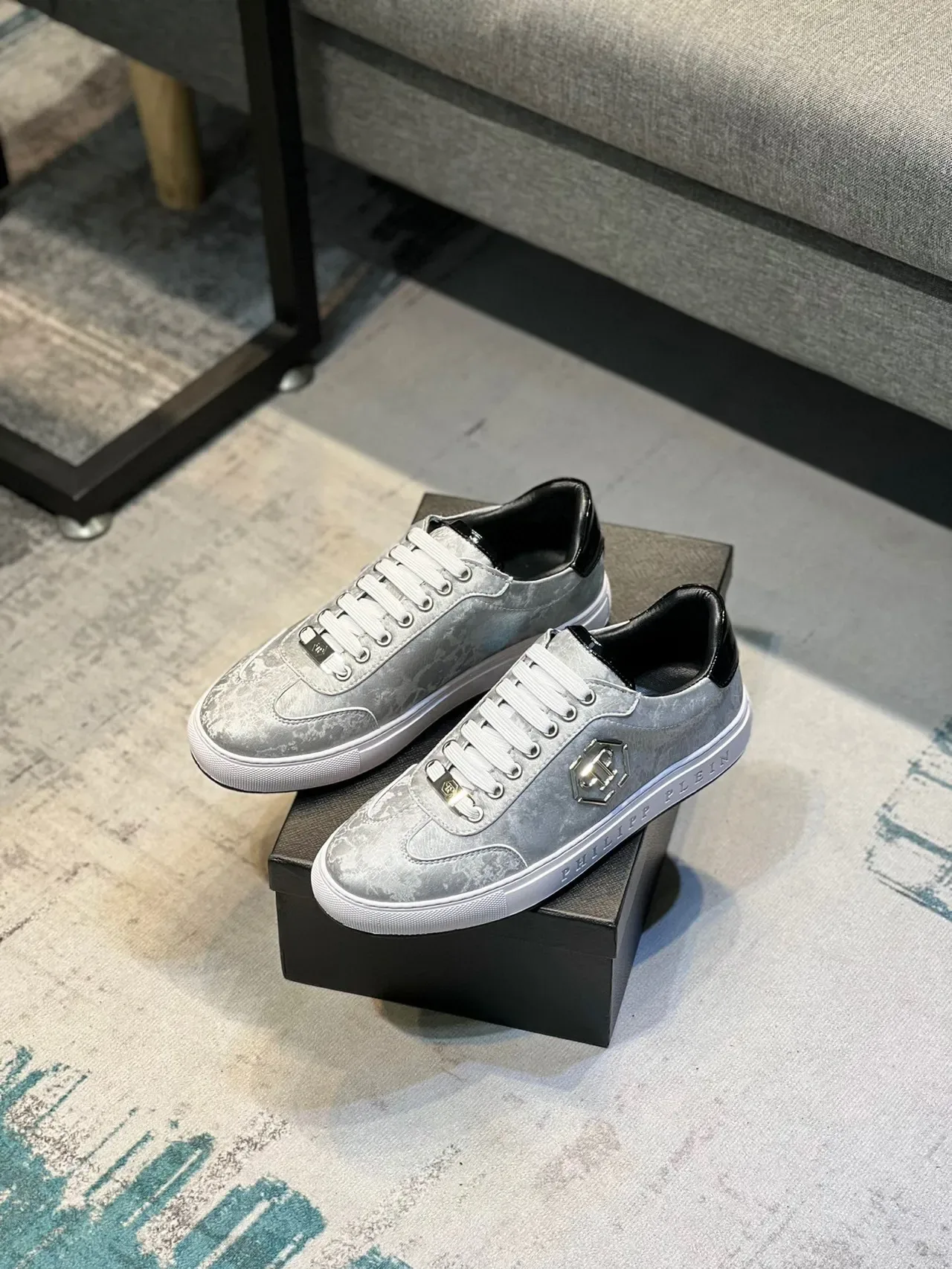 Philipp Plein Argent Métallique Low-Top Lifestyle Sneakers 6