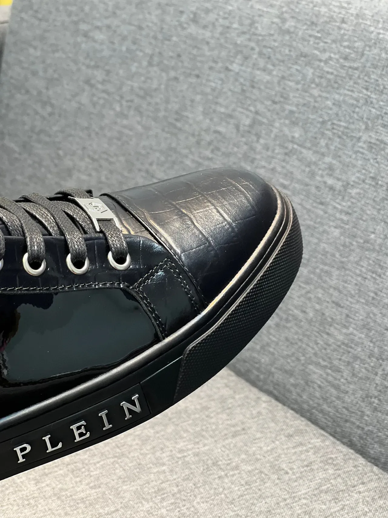 Philipp Plein Skull हाई टॉप कालो लाइफस्टाइल स्निकार्स 4