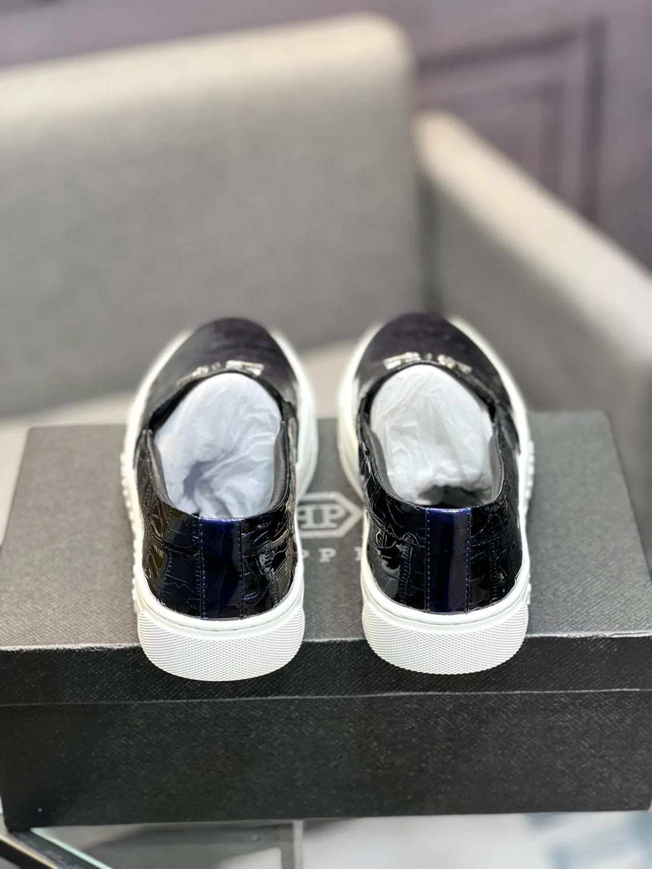 Philipp Plein Mocassim Slip-On Marinho Branco Brilhante Couro Croc Embossed Placa de Logo Metálica Mocassim 8