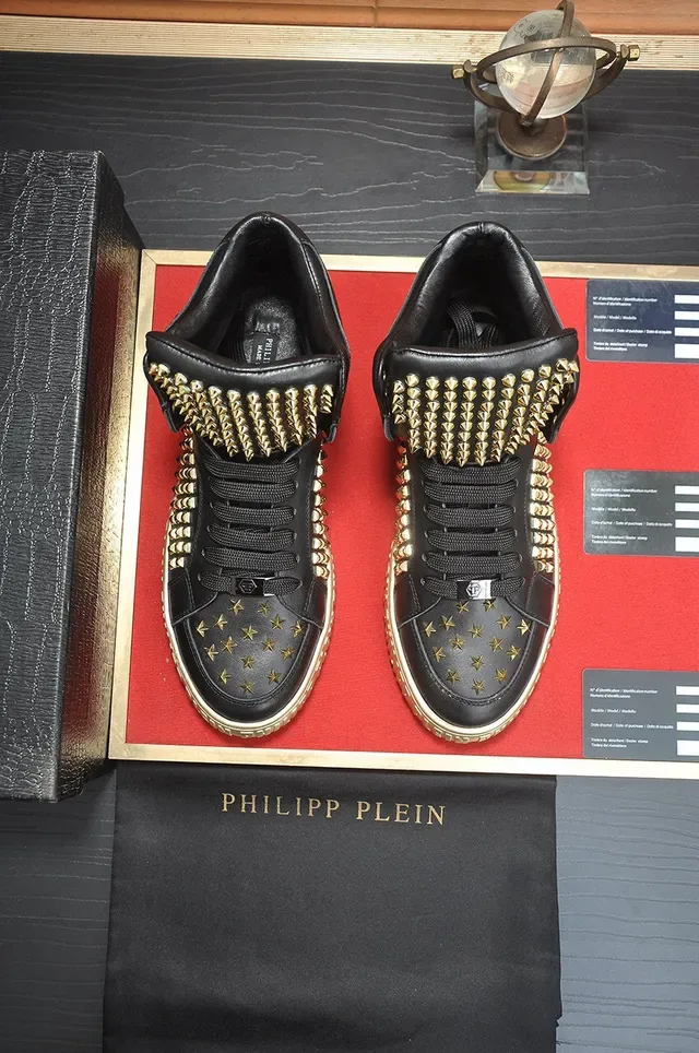 Philipp Plein Tênis Lifestyle com Tachas Alto Preto Dourado 3