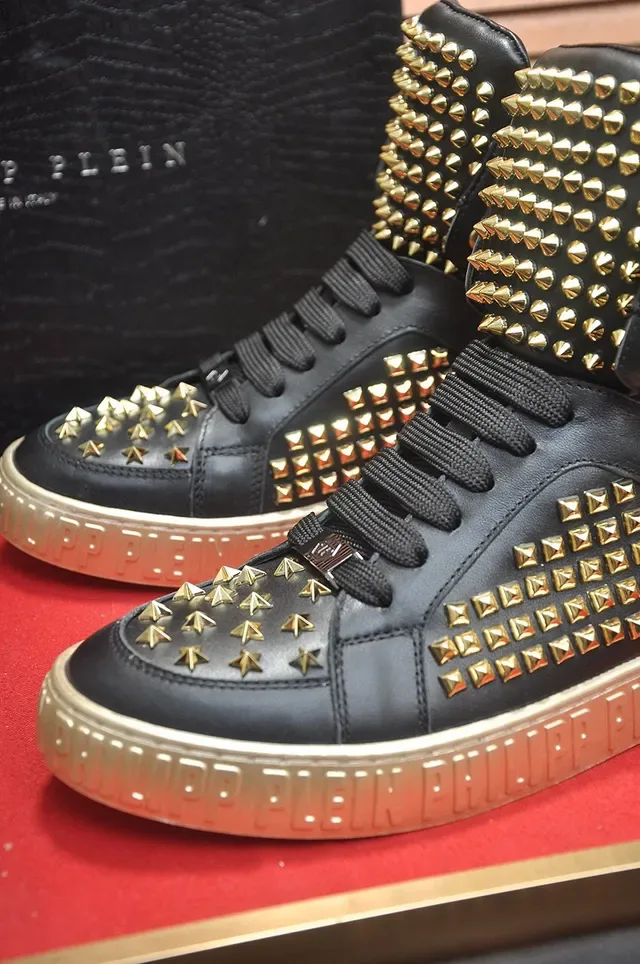Philipp Plein Tênis Lifestyle com Tachas Alto Preto Dourado 8