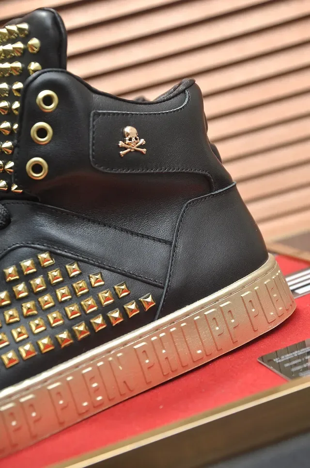 Philipp Plein Tênis Lifestyle com Tachas Alto Preto Dourado 9