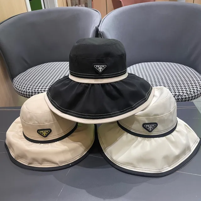 Prada قبعة بكيت بيج مبطنة 2