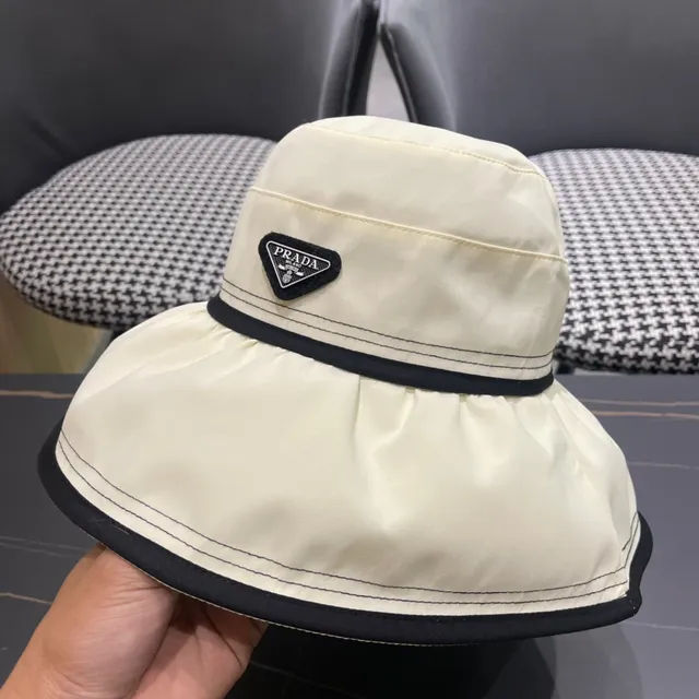 Prada قبعة بكيت بيج مبطنة 9