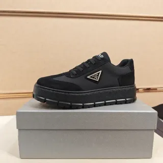 Prada Cloudbust ब्लैक प्लेटफॉर्म लाइफस्टाइल स्नीकर