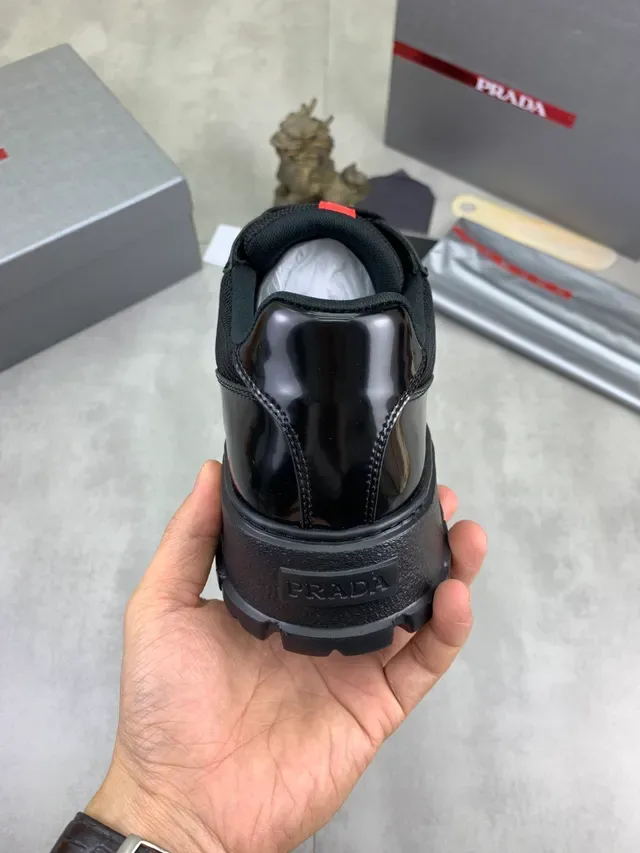 Prada Cloudbust Tênis Plataforma Preto Vermelho Couro Verniz Grossos 4