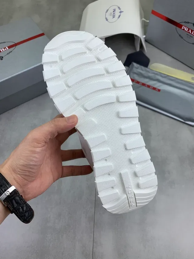 Prada Cloudbust Tênis Lifestyle de Couro Branco 2