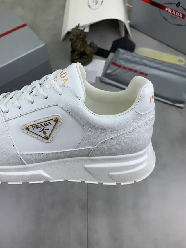 Prada Cloudbust Tênis Lifestyle de Couro Branco 4