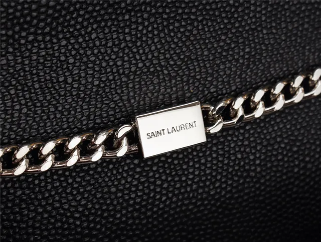 Saint Laurent Black Gold संरचित फ्लैप स्ट्रैप चेन बैग 2