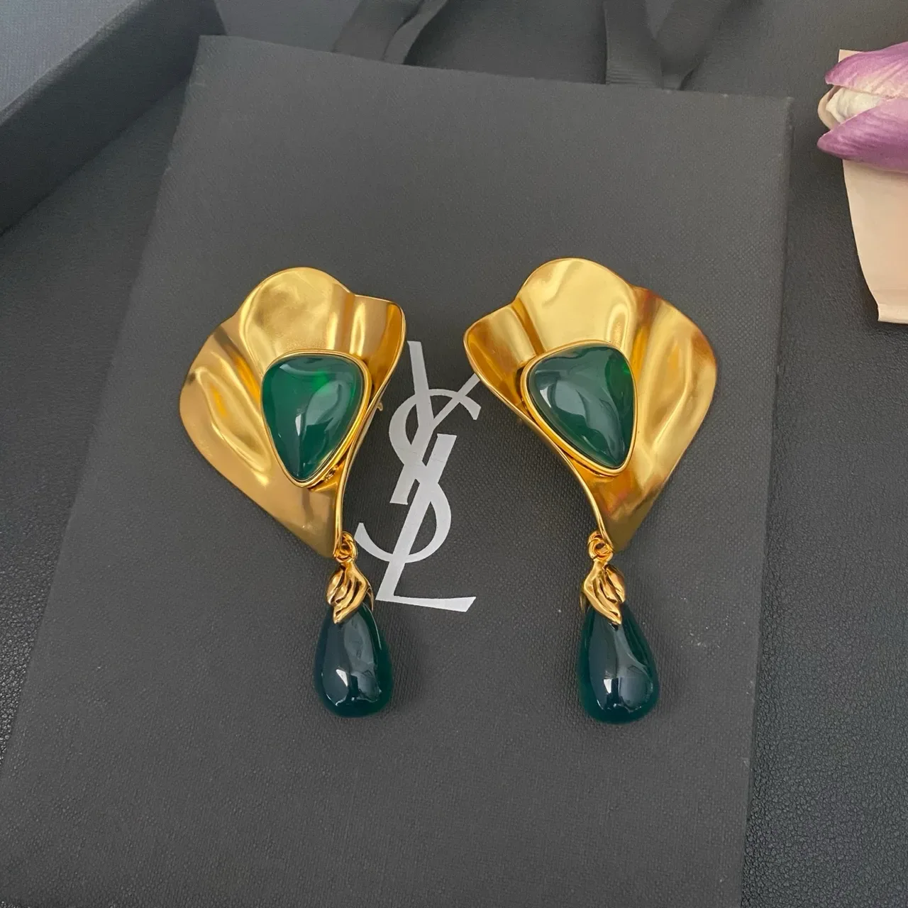 Saint Laurent Sculptural Gold-Tone Green Stone Drop Earrings 8