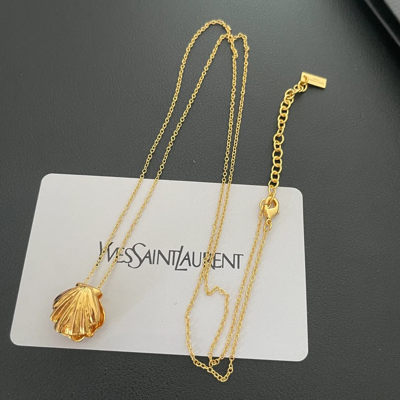 Saint Laurent Shell Pendant Gold-Tone Necklace 9