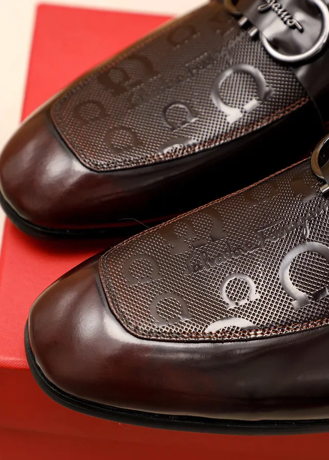 Salvatore Ferragamo Gancini বাদামী চামড়ার হর্সবিট লুফার 8