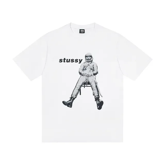 T-shirt graphique astronaute Stussy 4