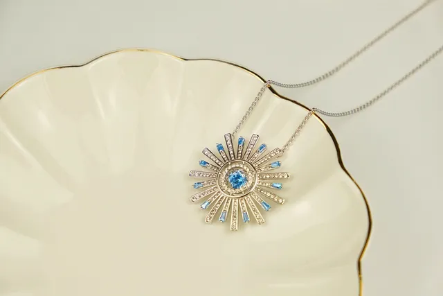 Swarovski Azul Plata Sunburst Pendant Barra Radiada Motivo Collar 5