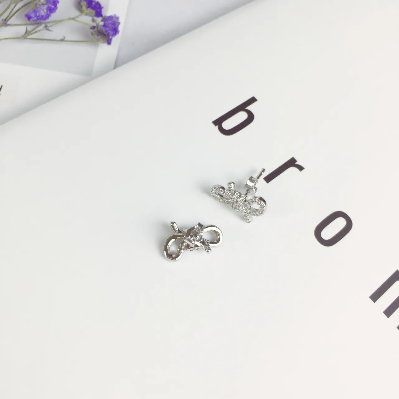 Pendientes Stud con Lazo de Cristal Swarovski 3