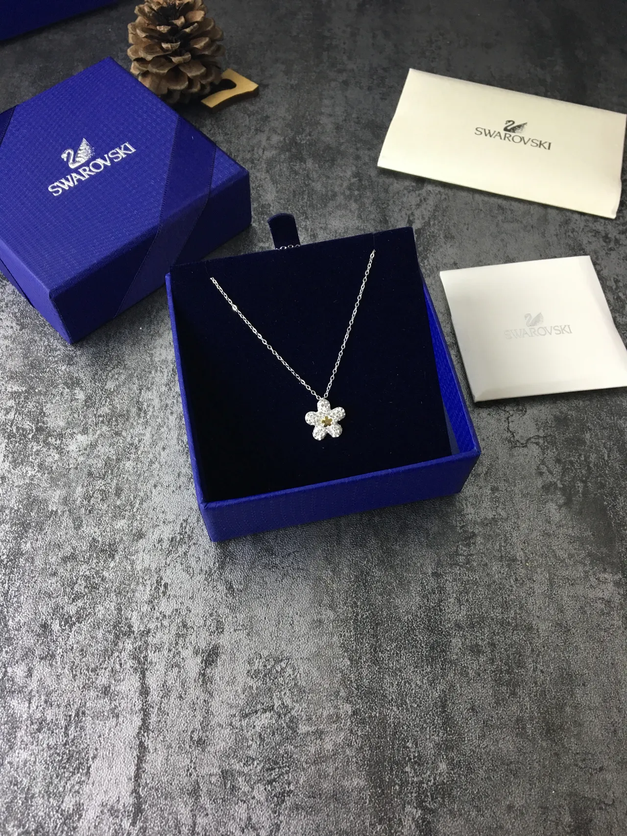 Swarovski Flower Silver Gold Crystal-Embellished Five-Petal Necklace 2