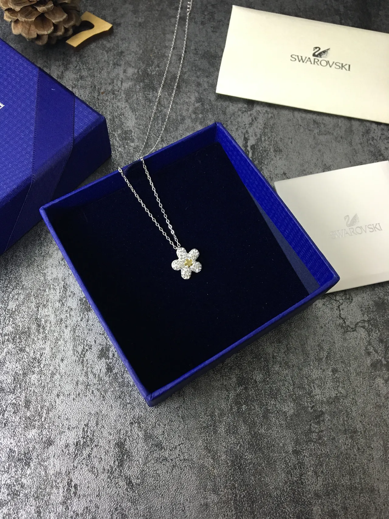 Swarovski Flower Silver Gold Crystal-Embellished Five-Petal Necklace 4