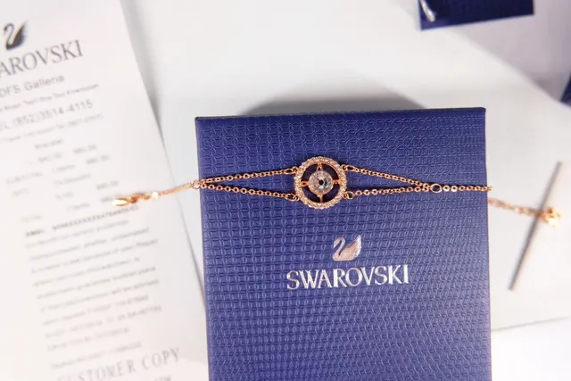 Swarovski سلسلة ذهبية وبيضاء نقش دائري للبلور سوار 2