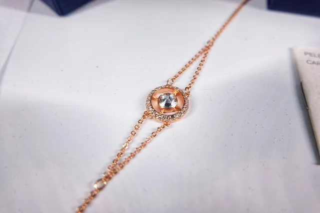 Swarovski سلسلة ذهبية وبيضاء نقش دائري للبلور سوار 3