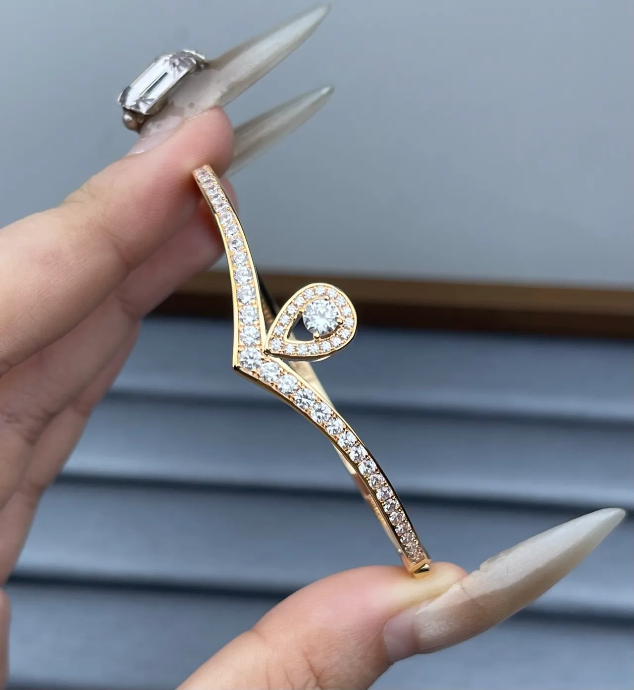 Tiffany & Co. 银金色开放镶钻手镯 2