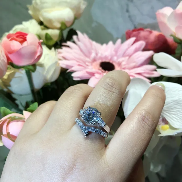 Tiffany & Co. Novo-Style خاتم الماس الدائري البريليانت والباقيت 3
