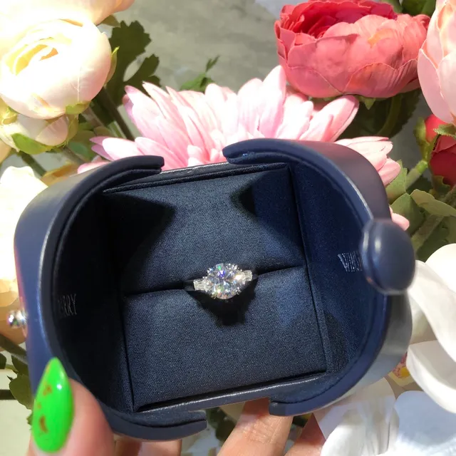 Tiffany & Co. Novo-Style خاتم الماس الدائري البريليانت والباقيت 4