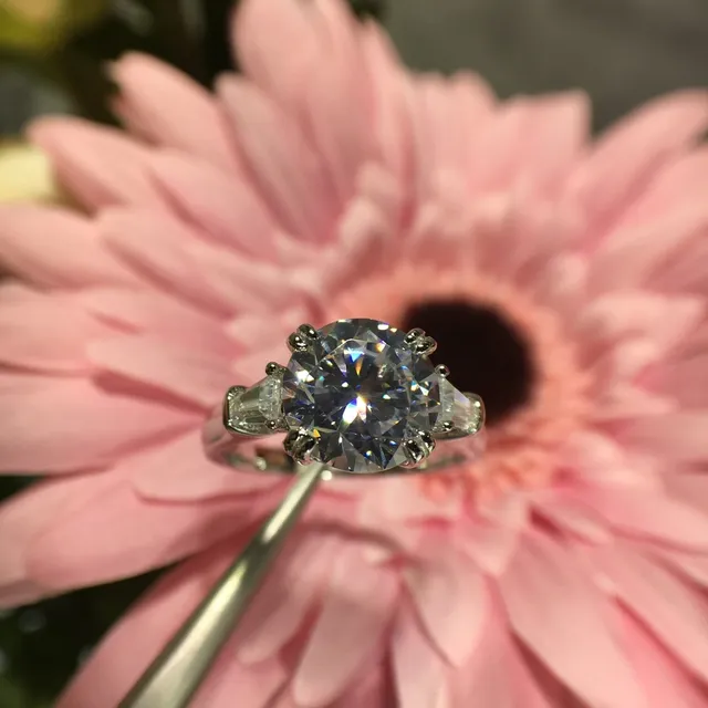 Tiffany & Co. Novo-Style خاتم الماس الدائري البريليانت والباقيت 6