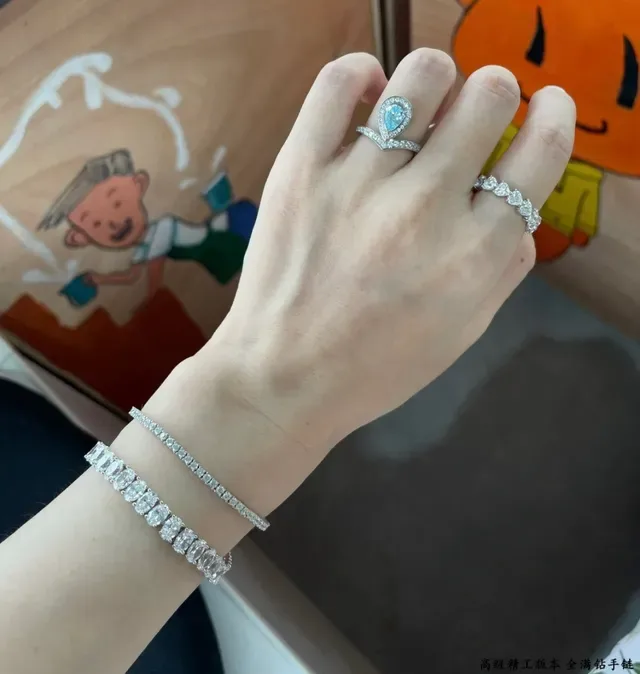 Tiffany & Co. Argent Transparente Full-Pavé Linked bracelet 9