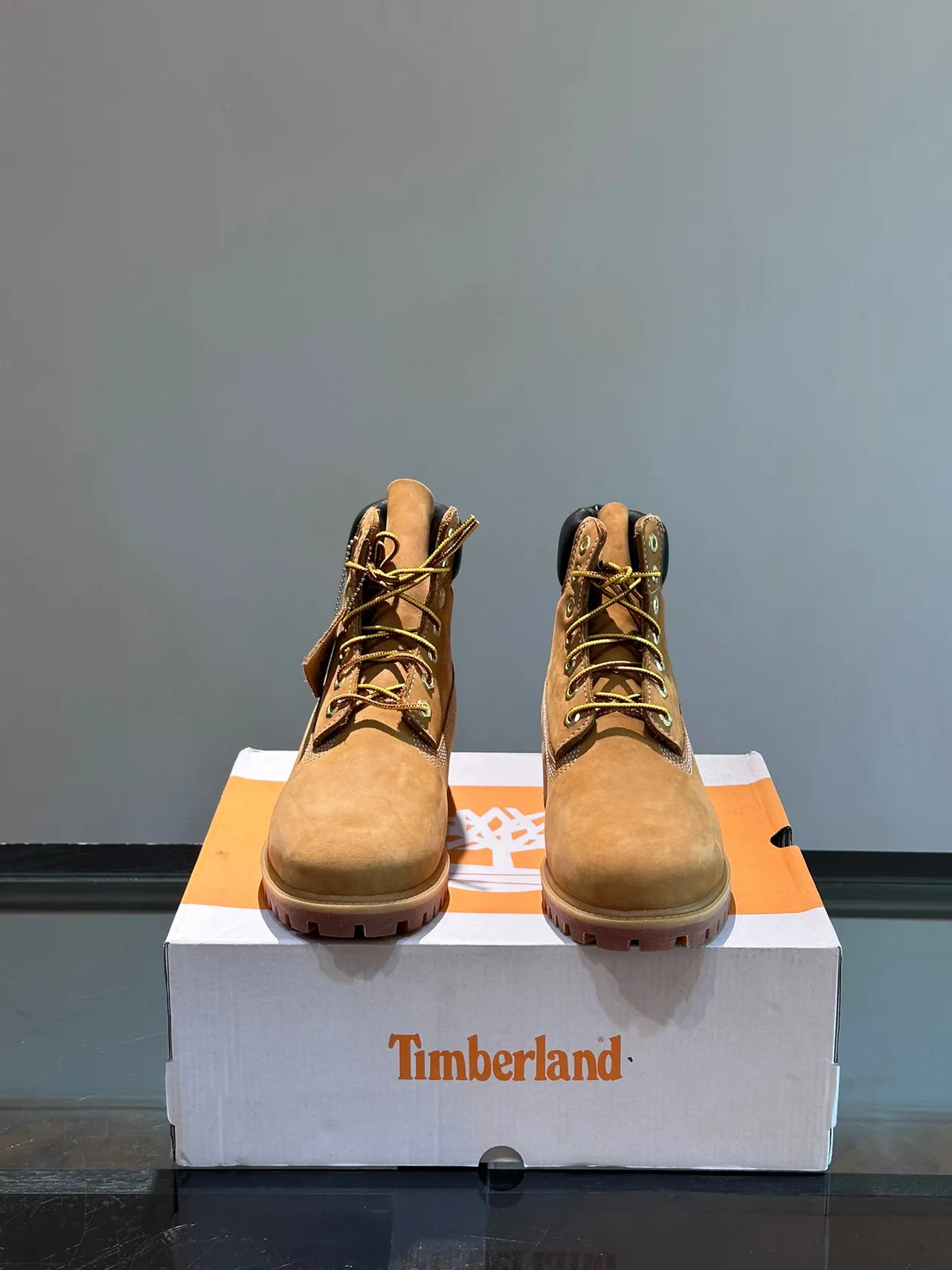 Timberland Premium 6-Inch Tan Nubuck Work Boots 9