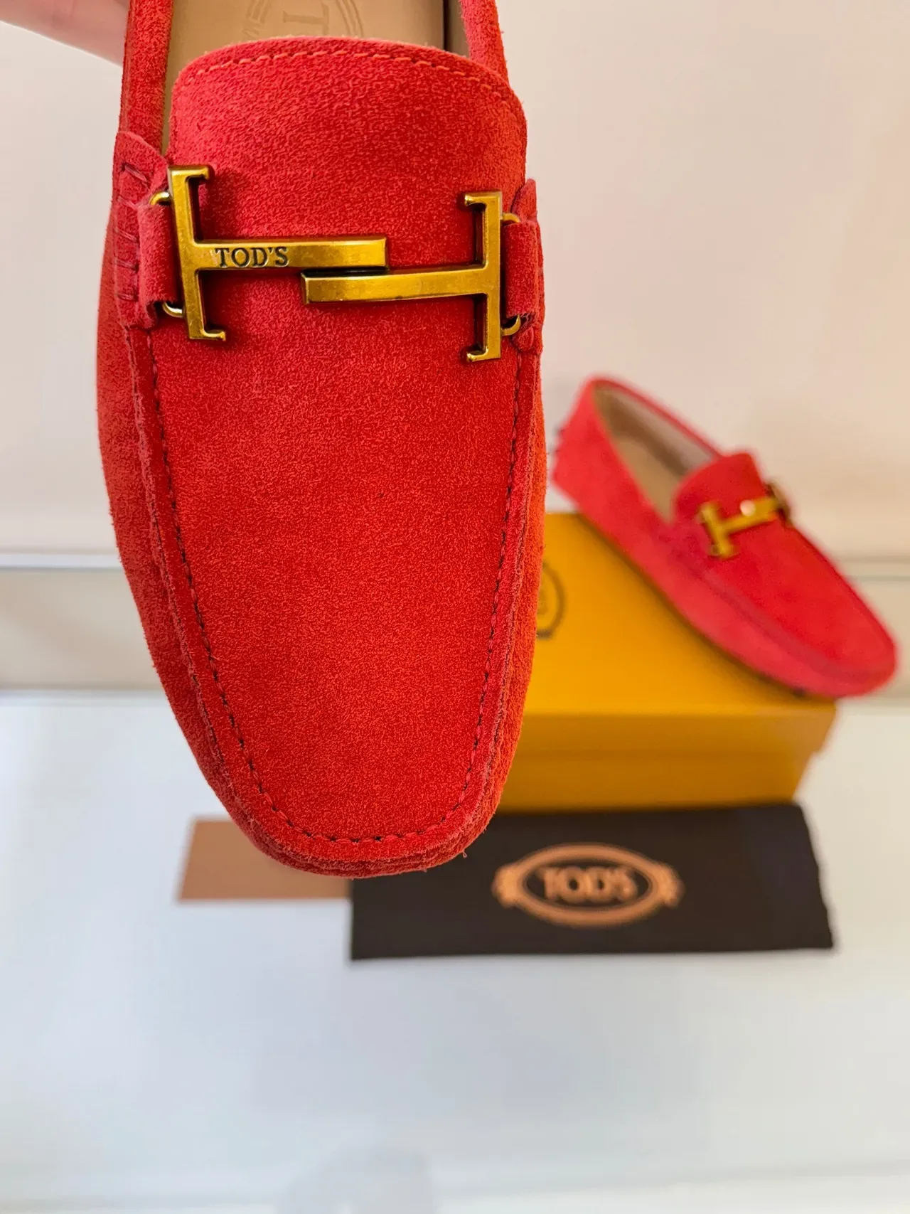 Tod's Gommino 红色麂皮 H-Bit 乐福鞋 3