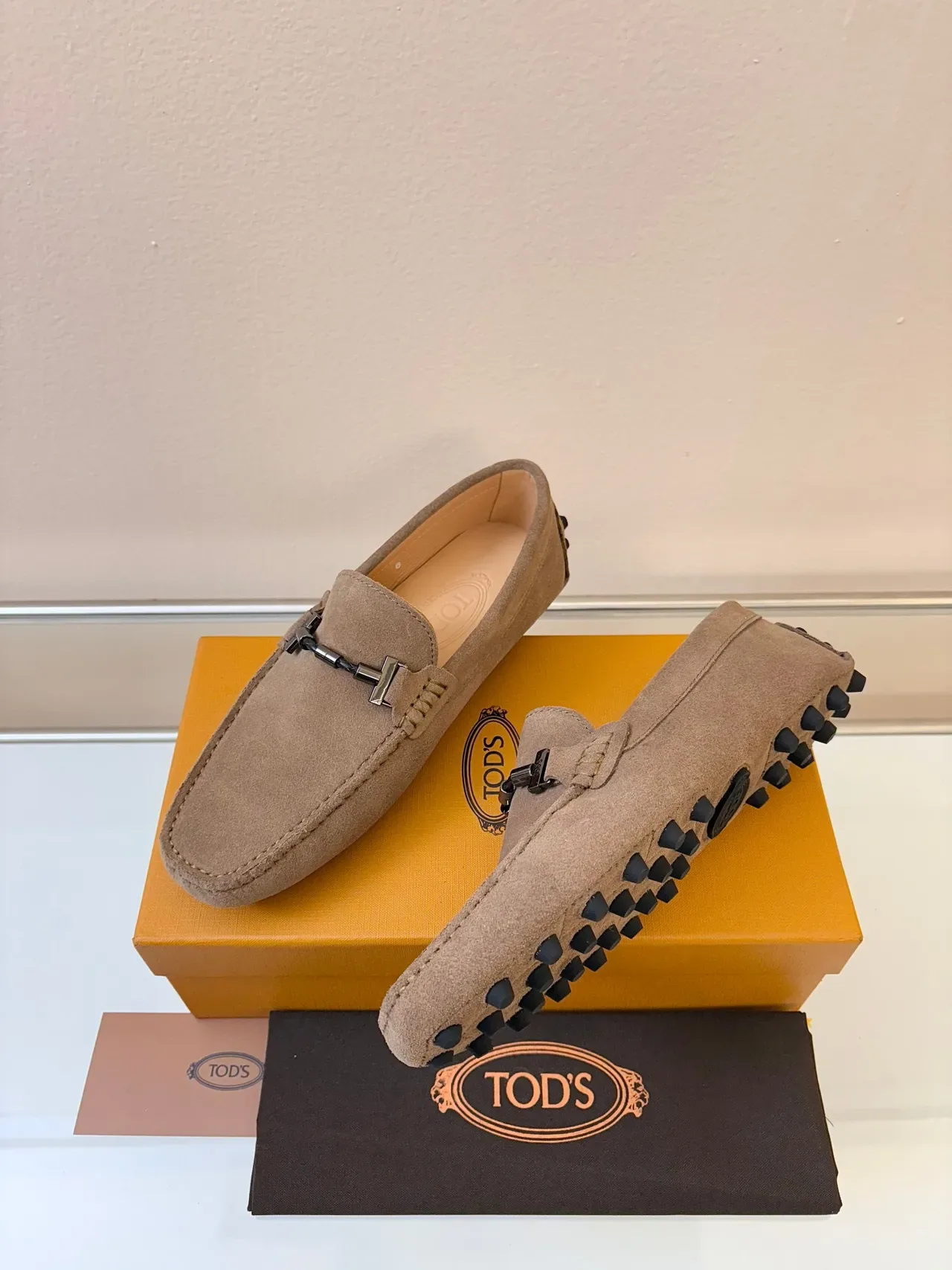 Mocassins Tod's Gommino daim tan à semelle à mors 2
