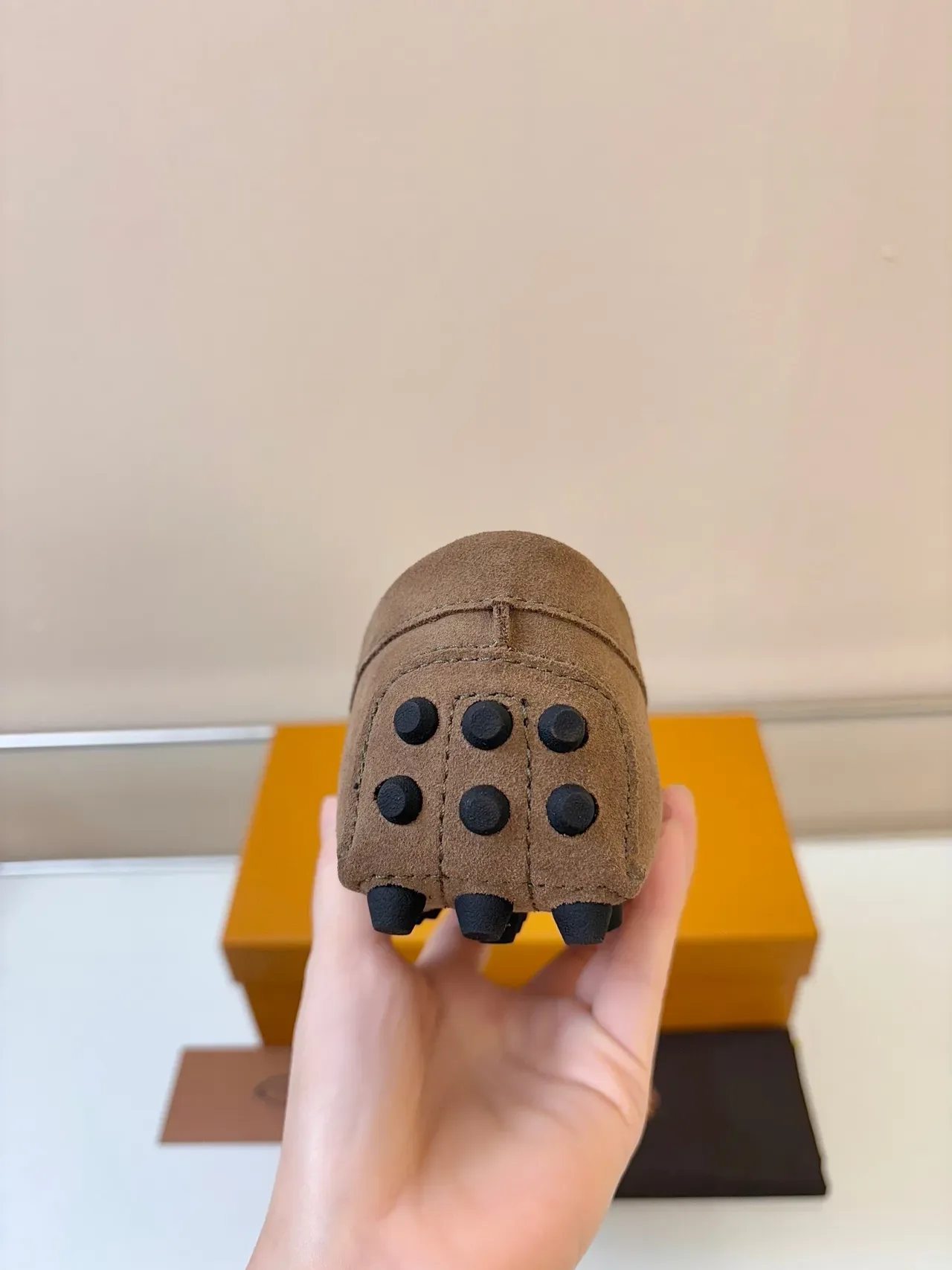 Mocassins Tod's Gommino daim tan à semelle à mors 4