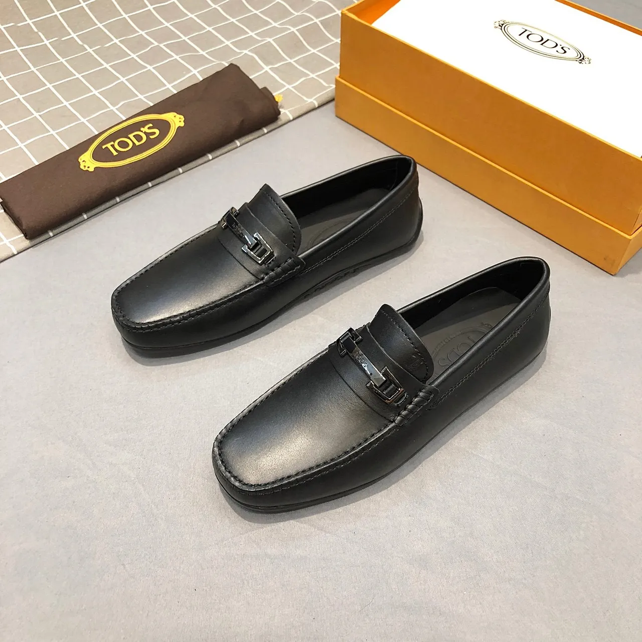 Tod's Horsebit Loafer Black Silver Smooth Leather Square-Toe Loafer 2