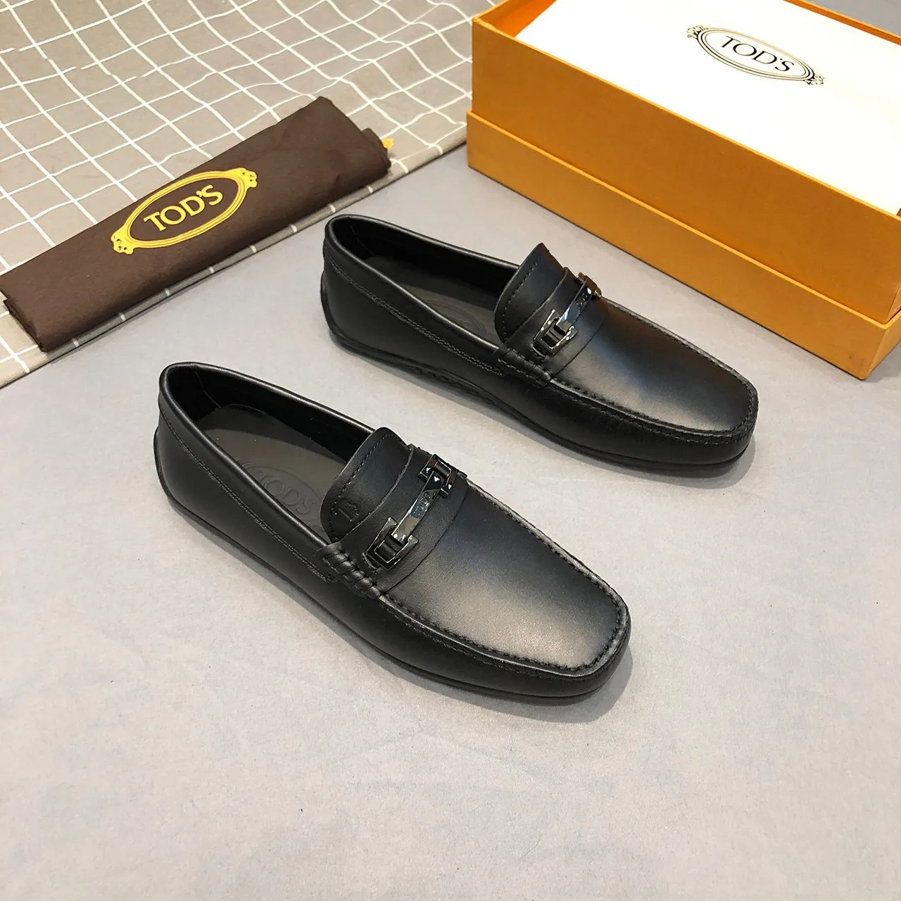 Tod's Horsebit Loafer Black Silver Smooth Leather Square-Toe Loafer 4