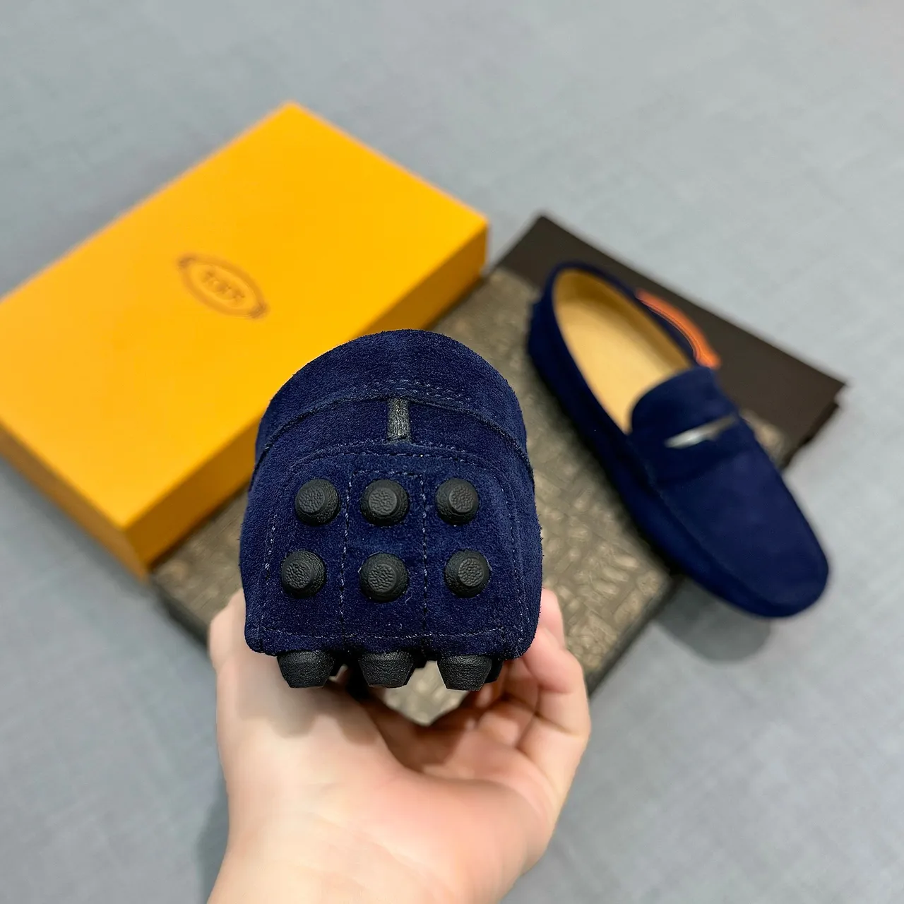 Tod's Gommino Loafer بحري سويد بيني 3