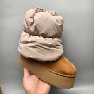 UGG米色棕色平台底褶皱织物筒型雪靴