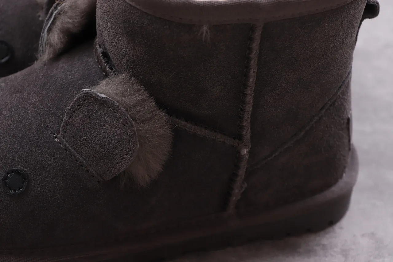 UGG 黑色米色麂皮鞋面羊毛皮内里雪靴 4
